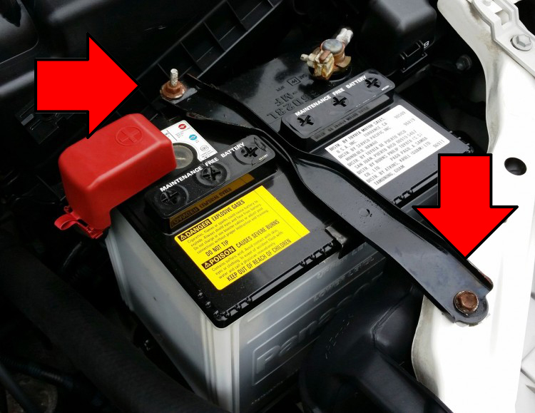 How to replace the car battery on a Toyota Fortuner Car Ownership